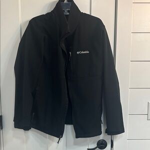 Columbia Men's Black Performance Jacket
